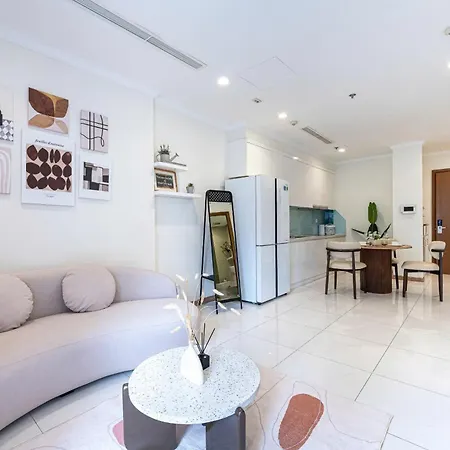 Peaceful Vinhomes Central Park - Landmark Stay